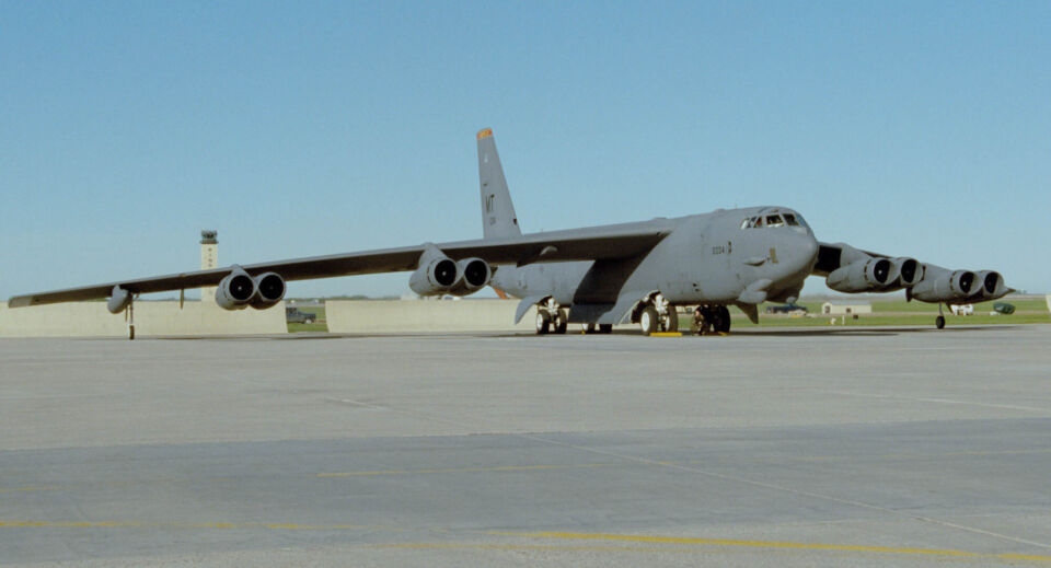 B 52 6
