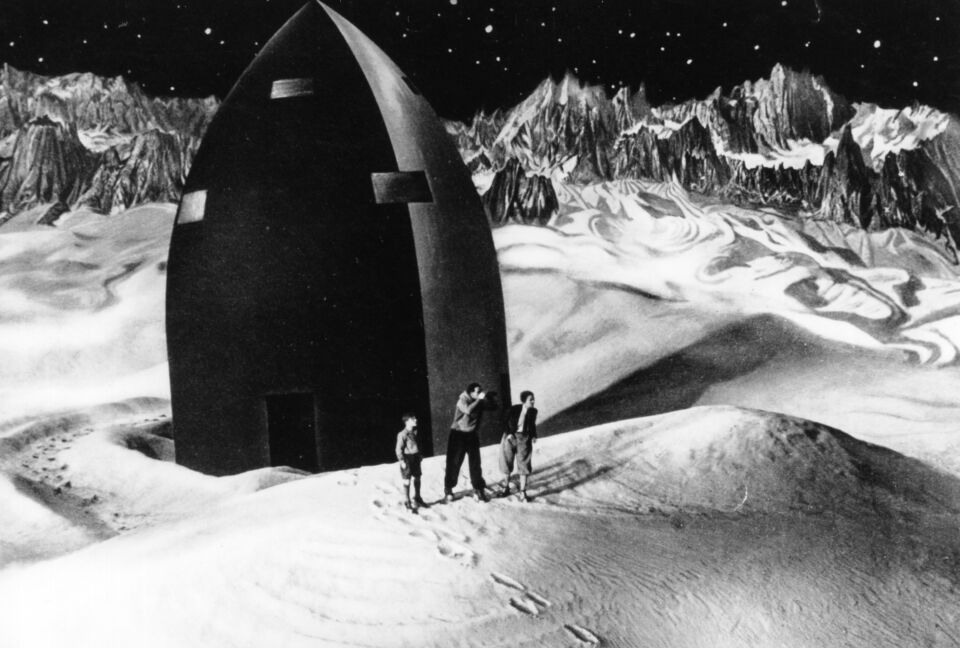 Frau im mond die 3 Lang