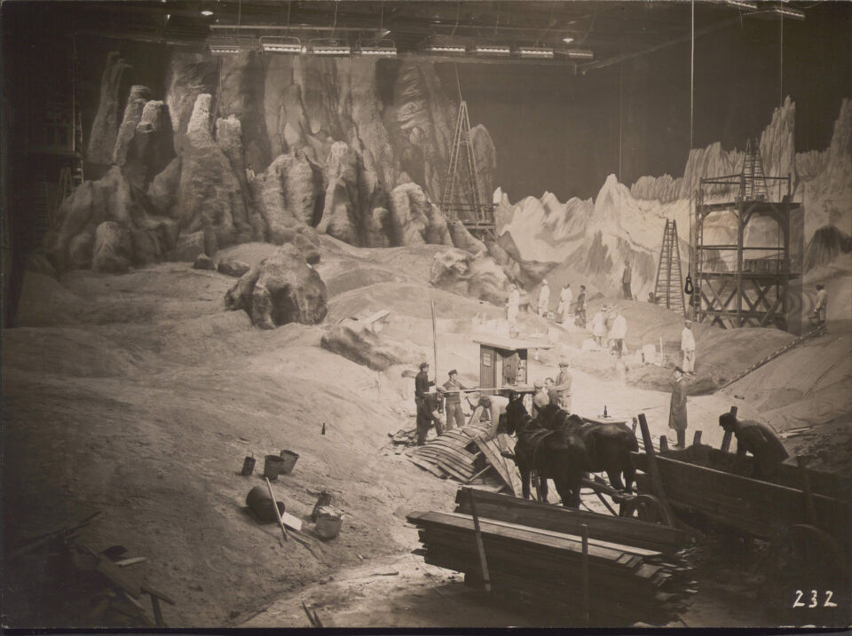 FRAU IM MOND DIE 21 Lang copy