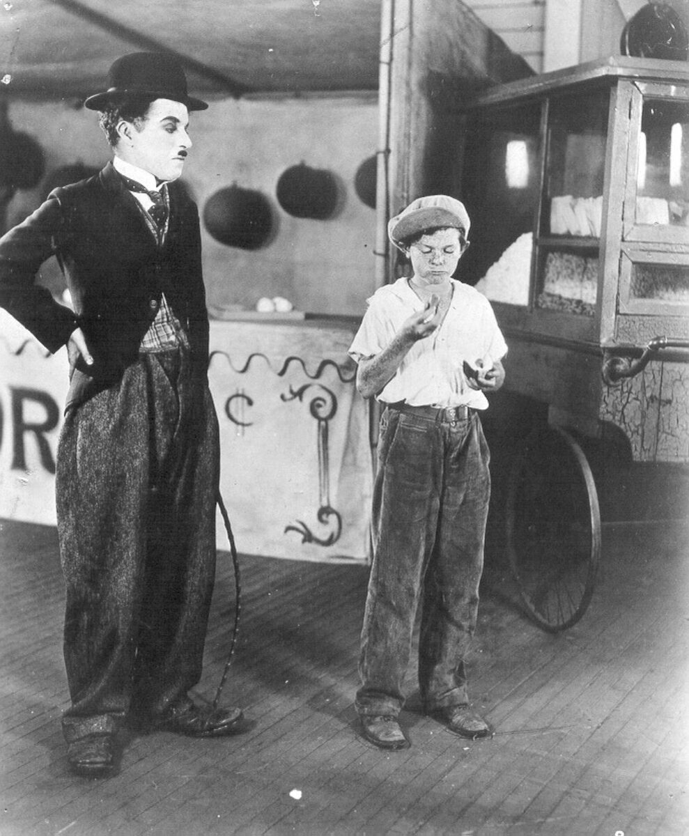 Circus the 9 Chaplin