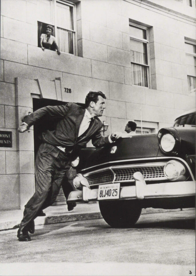 While the city sleeps 6