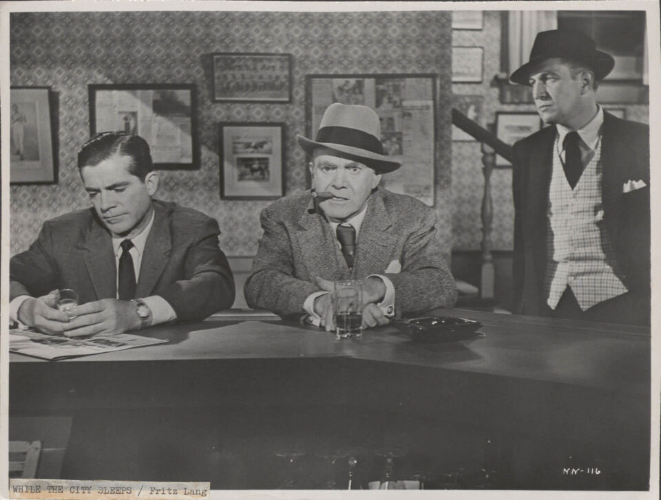 While the city sleeps 8