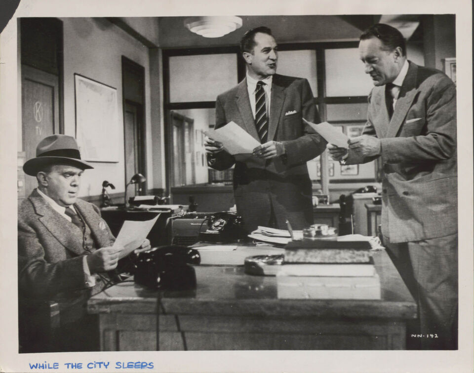 While the city sleeps 9